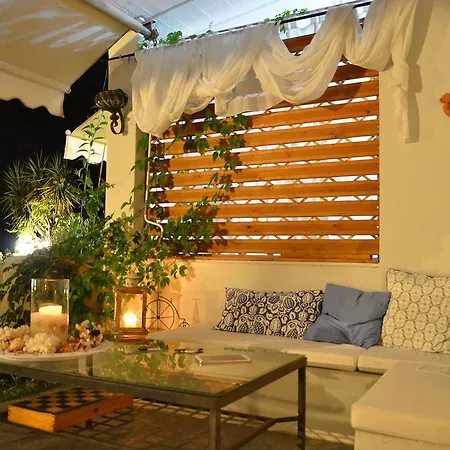 Holiday home Little House Hanioti